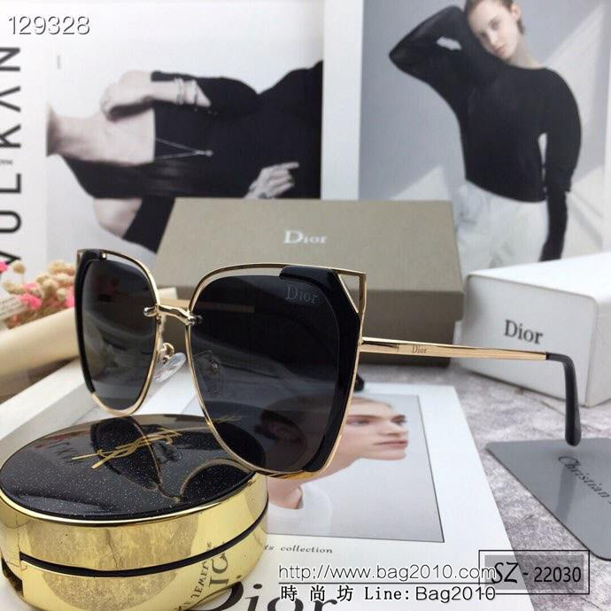 DIOR-迪奧 2019新款 太陽鏡 減輕強光負擔 遮擋有害光線防輻射 出行旅遊必備品 22030  lly1501